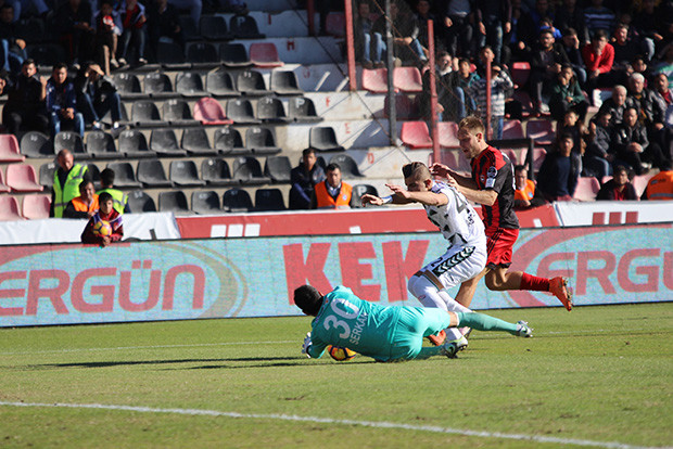 Gaziantepspor, Atiker Konyaspor'a 3-0 mağlup oldu