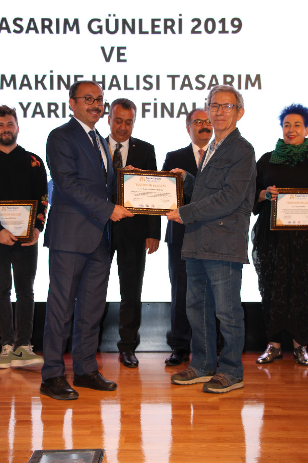Akademisyenler makine halısının geleceğini tartıştı 