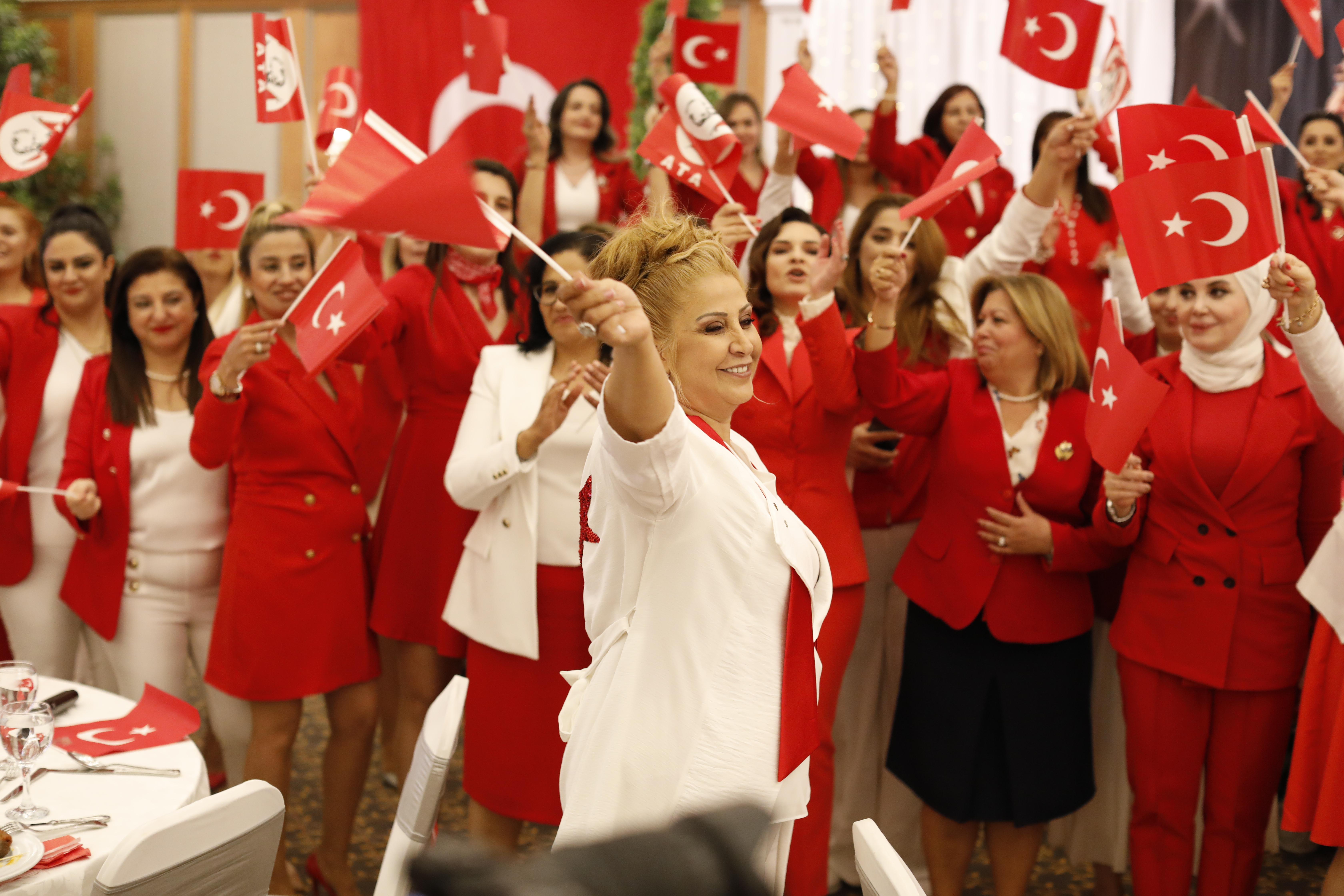 GAGİKAD ''KADIN CUMHURİYETTİR'' SEMPOZYUMU