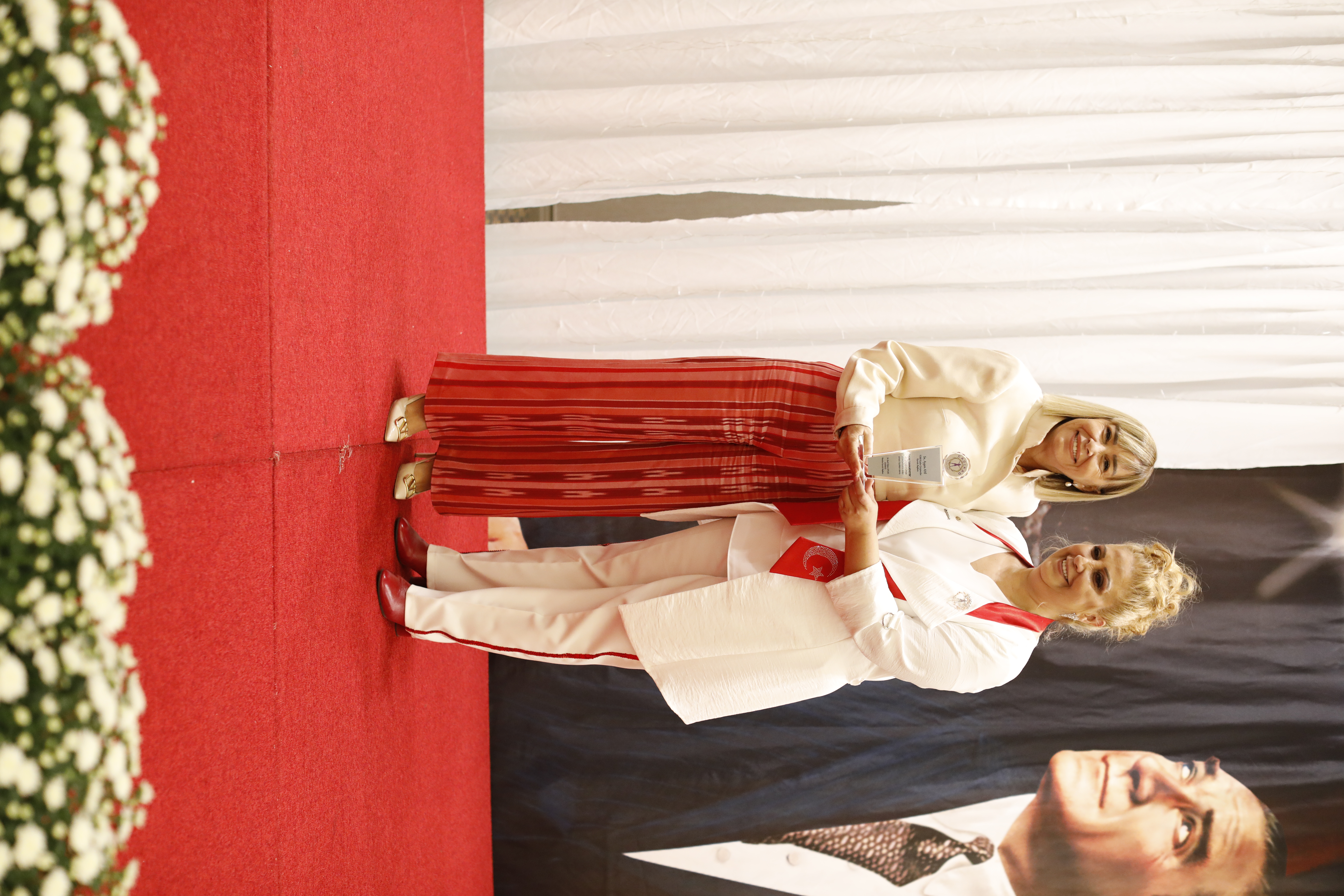 GAGİKAD ''KADIN CUMHURİYETTİR'' SEMPOZYUMU