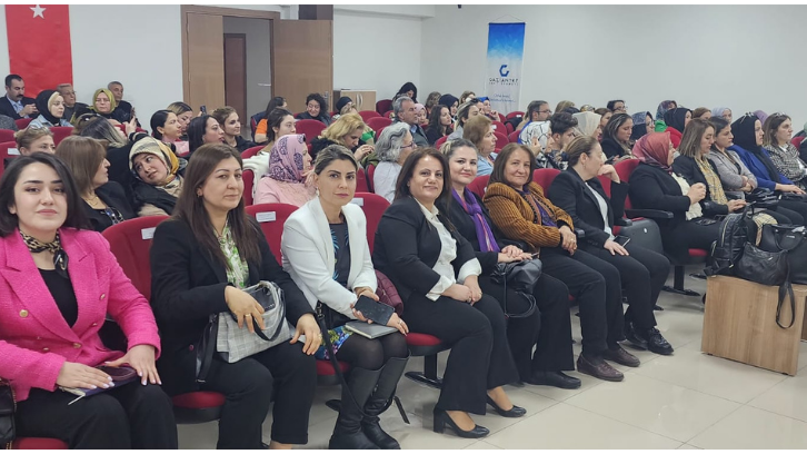 YEİP İşbirliğiyle Kadın Muhtar Adayları Gaziantep Kent Konseyinde Buluştu