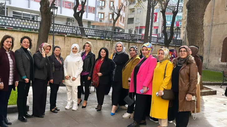 KATODER'in Liderliğinde Gaziantep’te Kadın Sivil Toplum Kuruluşları İşbirliği Çağrısı Yaptı