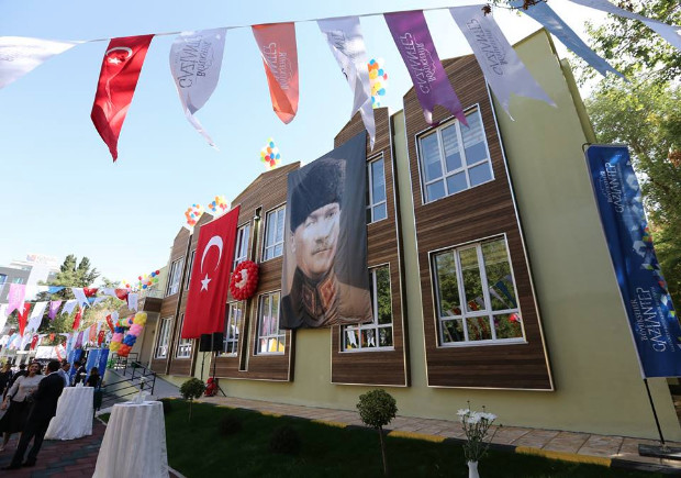 Büyükşehir Merkez Kreş ve Anaokulu'nun açılışı yapıldı