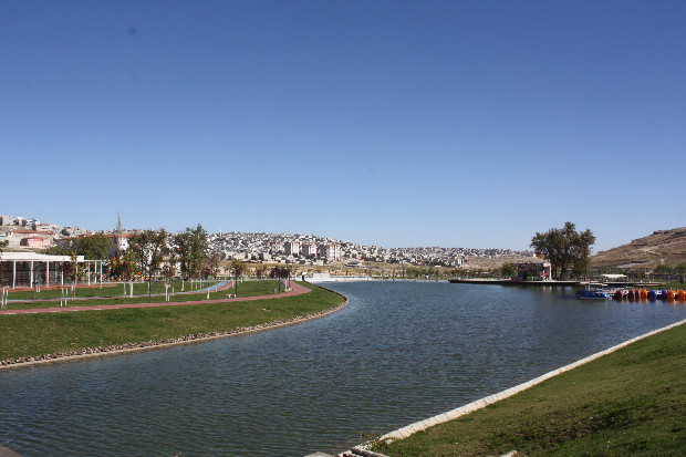 Başkan Tahmazoğlu, Yeşil Vadi'yi anlattı