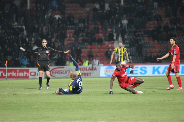 GAZİANTEPSPOR: 2 - FENERBAHÇE: 2