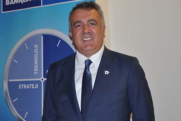 ''Emlak Yasası çıkarılmalı''