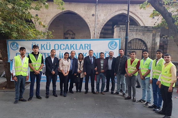 Gaziantep Ülkü Ocakları’ndan kan bağışı