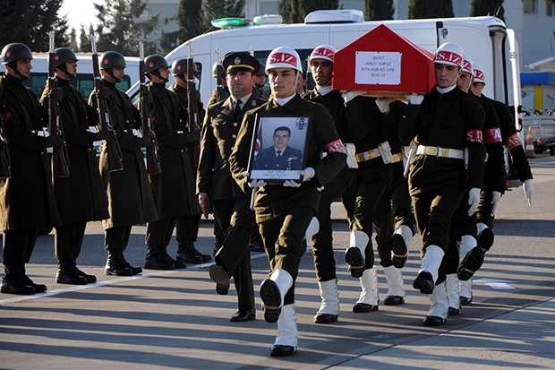 Şehit asker memleketine uğurlandı