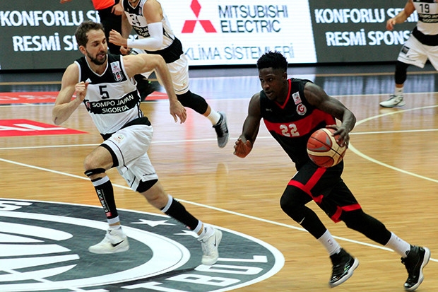 Beşiktaş Sompo Japan: 67 - Gaziantep Basketbol: 60