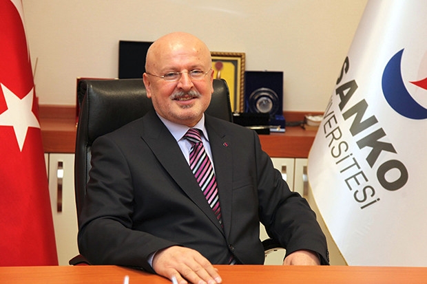 Rektör Prof. Dr. Sınav’ın yeni yıl mesajı