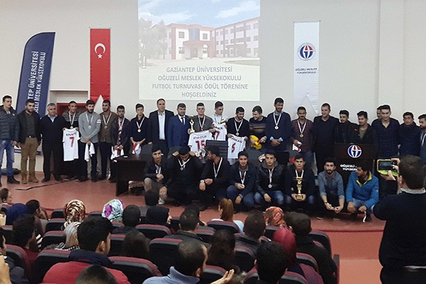 Oğuzeli MYO’da Geleneksek Futbol Turnuvası Düzenlendi