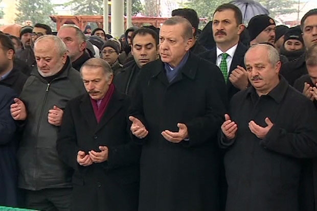 Cumhurbaşkanı Erdoğan, Niyazi Acar’ın cenaze töreni için Fatih Camii’nde