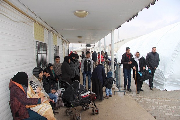 Suriyelilerin bir kısmı ülkelerine dönüyor