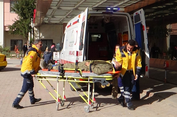 Yaralanan 13 ÖSO ve 1 Türk askeri Kilis’e getirildi