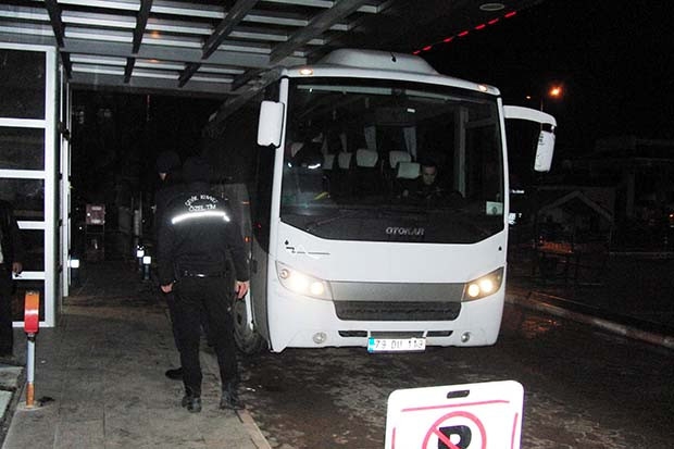 Kilis'te ByLock kullanan 9 asker tutuklandı