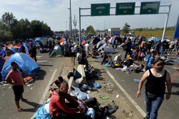 Macaristan mültecilerin umutlarına nokta koydu