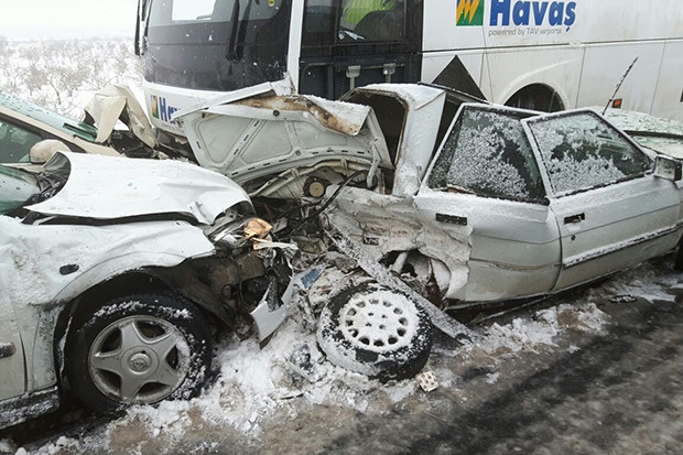 Şanlıurfa’da 30 araçlı zincirleme kaza