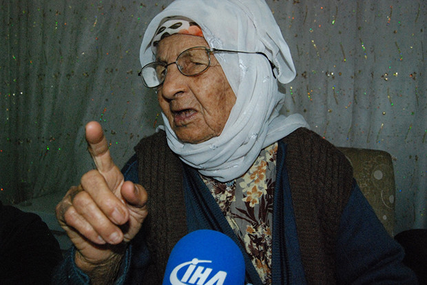 117 yaşında Kürtçe 'EVET' kampanyası başlattı