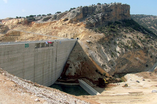 Ardıl barajında su tutumuna başlandı