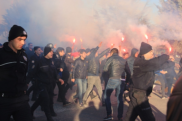 Fenerbahçe kafilesine Gaziantep'te şok tepki
