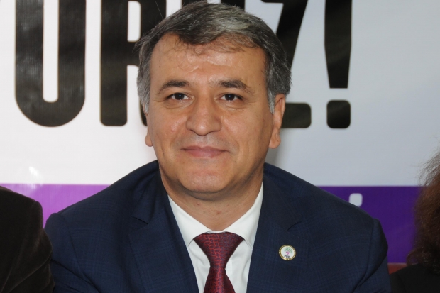 Mahmut Toğrul 