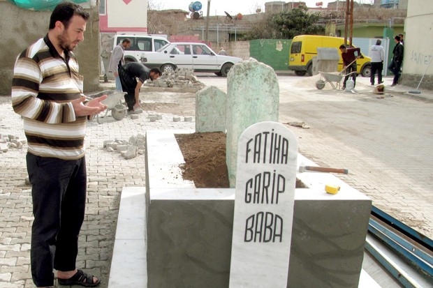 Garip Baba mezarına belediye sahip çıktı