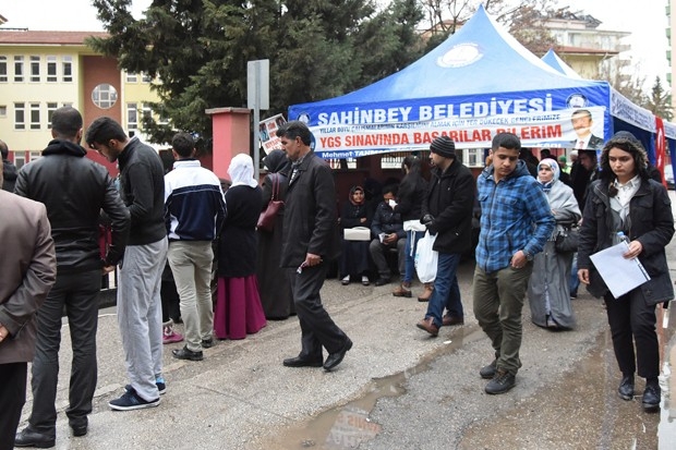 Şahinbey Belediyesi YGS´ye giren öğrencileri ve ailelerini unutmadı