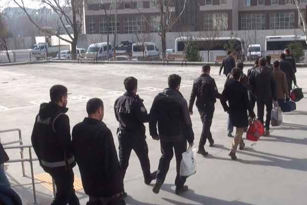 Gaziantep merkezli FETÖ/PDY operasyonuna 14 tutuklama