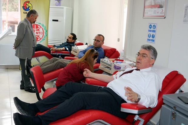 Nizip Ticaret Odası üyeleri kan bağışında bulundu