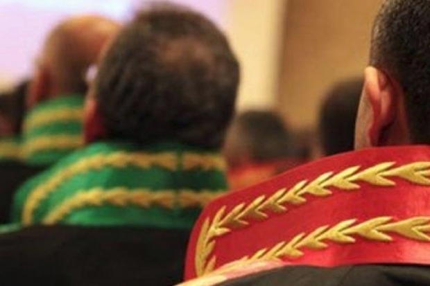 Gaziantep'te hakim ve savcılara tutuklama kararı