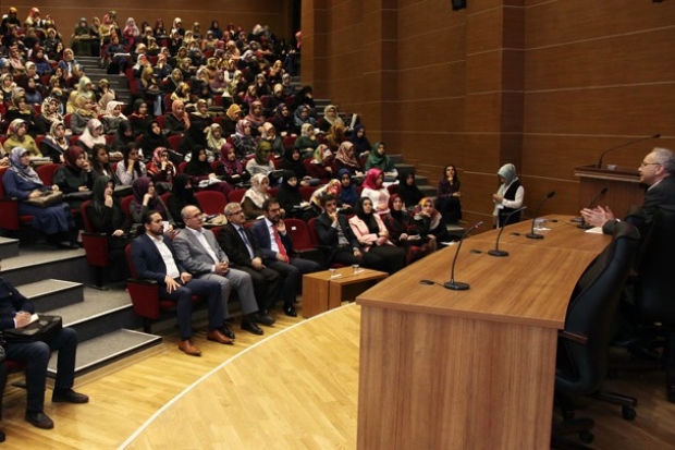 “Cumhuriyet Türkiyesi’nde Bir Mesele Olarak İslam” Konferansı