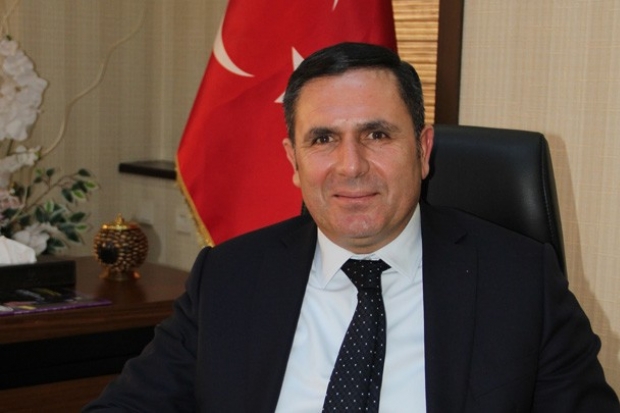 Ahmet Tiryakioğlu 23 Nisan'ı kutladı