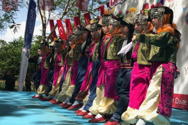 Geleneksel Türk Halkoyunları Şenliği başladı