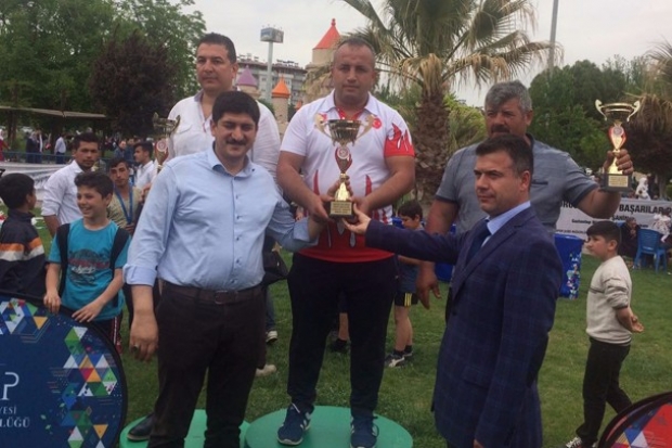 Aşırtmalı Aba Güreşi Türkiye Şampiyonası finali