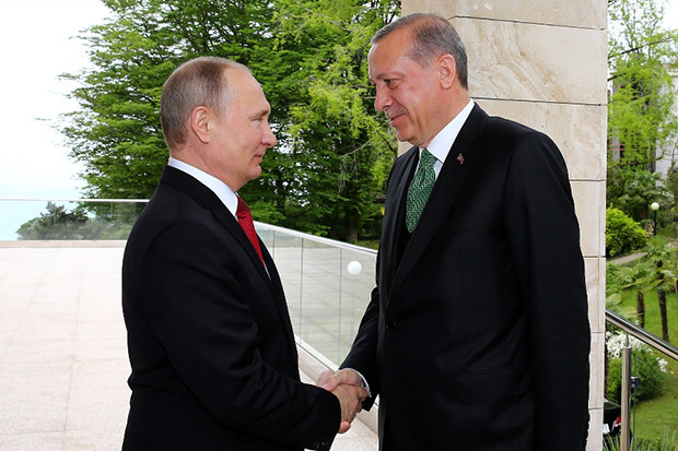 Erdoğan, Putin ile bir araya geldi
