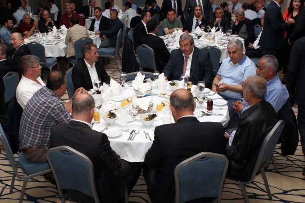 MST ailesi Ankara'da yemekte buluştu