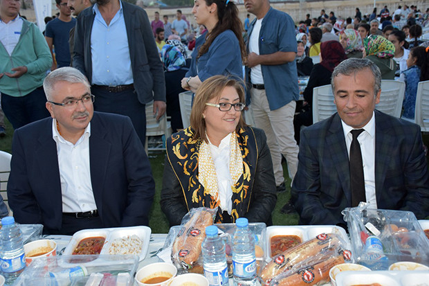Başkan Fatma Şahin, Niziplilerle iftarda bir araya geldi