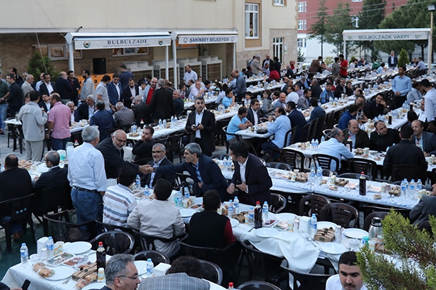 Bülbülzade Vakfı'ndan iftar programı
