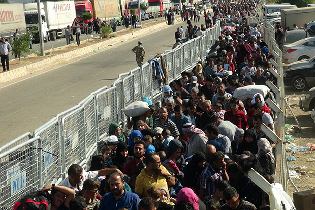 Bayram için ülkesine geçen Suriyeli sayısı 10 bini aştı