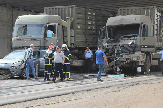 Gaziantep'te askeri konvoyda kaza: 1 asker yaralı