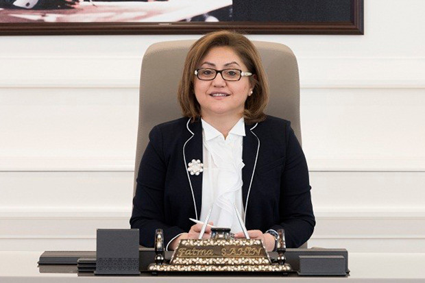 Gaziantep Büyükşehir Belediye Başkanı Fatma Şahin'den bayram mesajı
