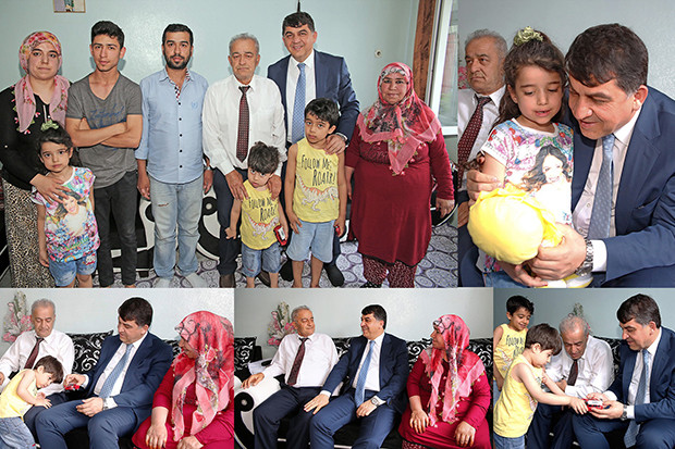 Başkan Rıdvan Fadıloğlu, şehit ailesi ile bayramlaştı