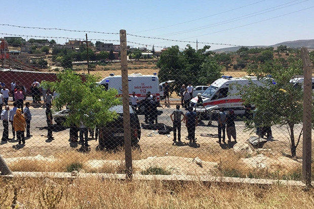 Gaziantep'te feci trafik kazası : 2 ölü, 8 yaralı