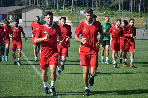 Gazişehir Gaziantep Futbol Kulübü ilk antrenmanına çıktı