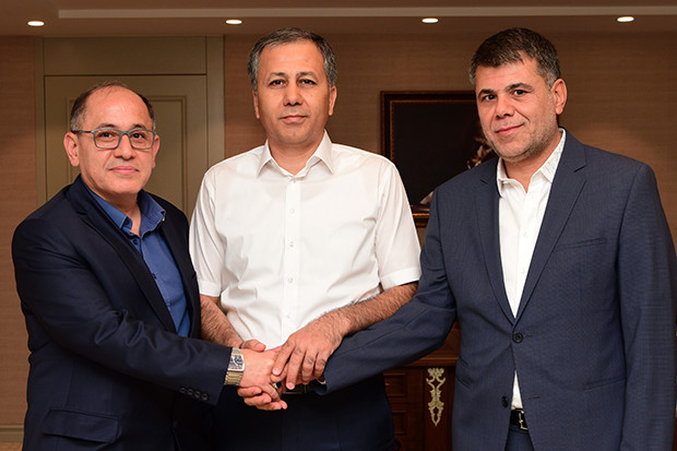 Vali Ali Yerlikaya Gaziantepspor'un başkan adaylarını kabul etti