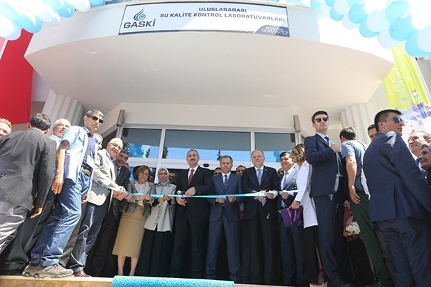 Türkiye'nin en donanımlı içme suyu kalite kontrol laboratuvarı hizmete girdi