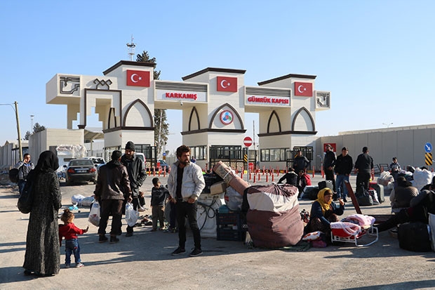 Karkamış Gümrük Kapısı yeniden hizmete açıldı