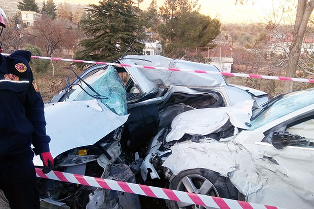 Gaziantep'te feci kaza: 1 ölü, 4 yaralı