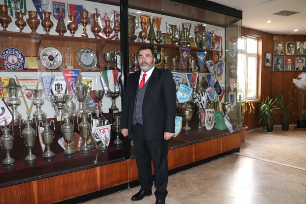 Kapanacak olan Gaziantepspor'un son umudu Cenk Tosun'un Avrupa'ya transferi