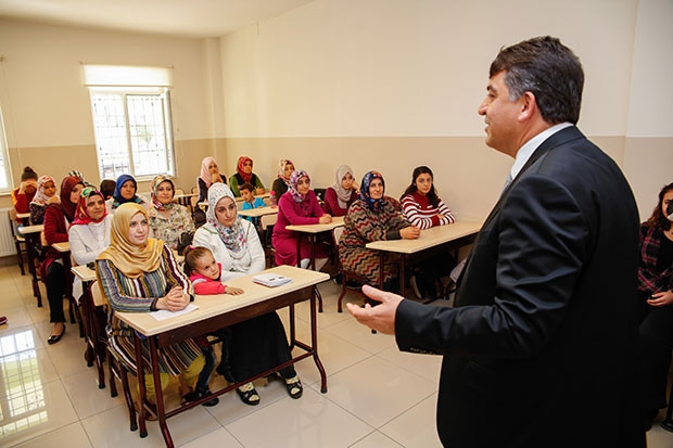 Şehitkamil’den onbinlerce kişiye eğitim imkanı